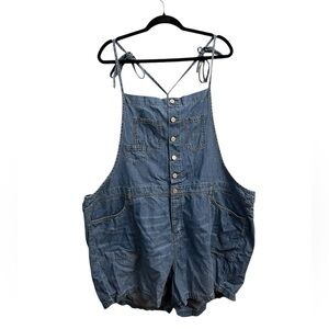 Torrid 5 Inch Lightweight Denim Shortall Medium Wash Plus Size 24 NWT